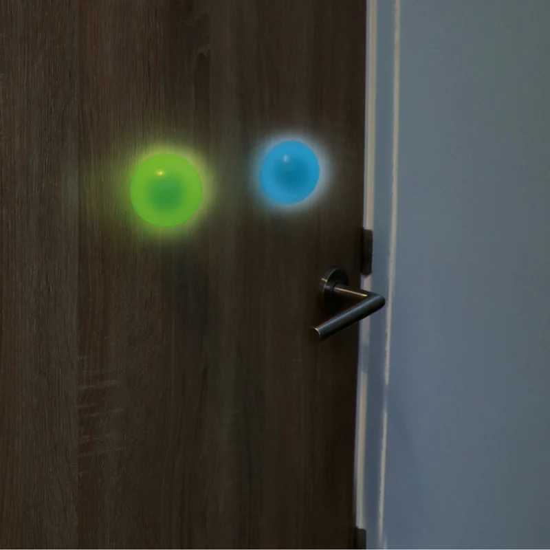 Leuchtende Glow in the Dark Wurfbälle im 12er Set