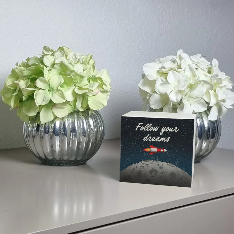 Rakete im Weltall follow your dreams Mond Spardose