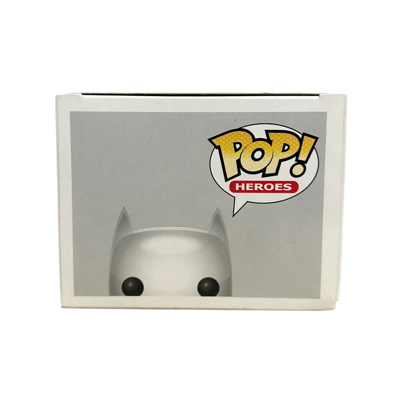 Batman #01 (Silver) Funko Pop! - DC Super Heroes - Hot Topic Employees Exclusive LE108 Pcs - Condition 7/10