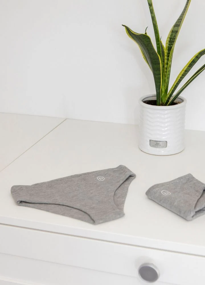 Stress-Free Basics Bundle Girls | Briefs & socks