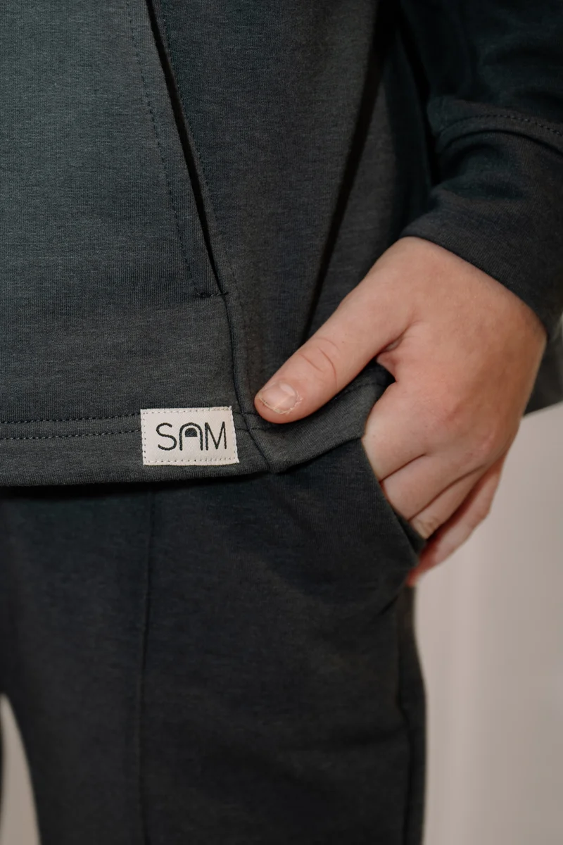 Sweatshirt – Soft & Fidget-Friendly | CALM