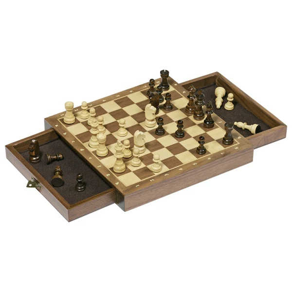 Magnetisches Schachspiel aus Holz mit Schubladen