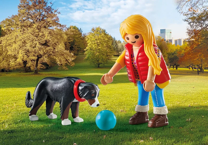 Playmobil® My Life 71738 - Frau mit Sennenhund