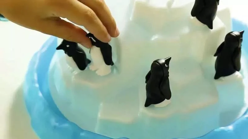 Plitsch-Platsch Pinguin - Kinderspiel
